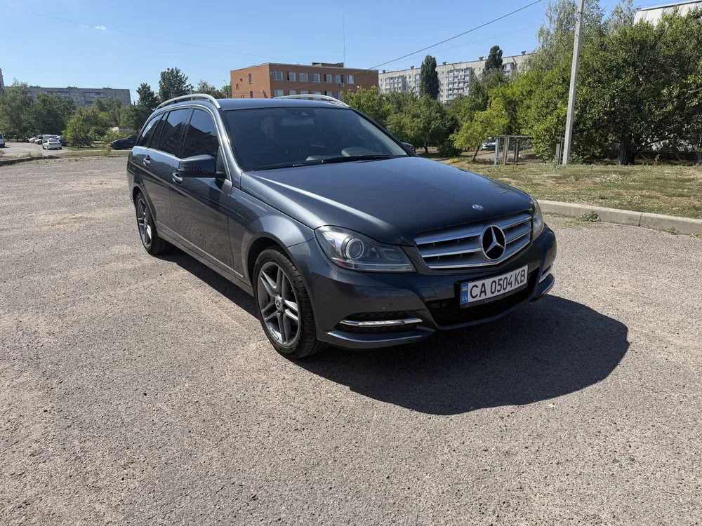 Фото 2013 Mercedes-Benz 220