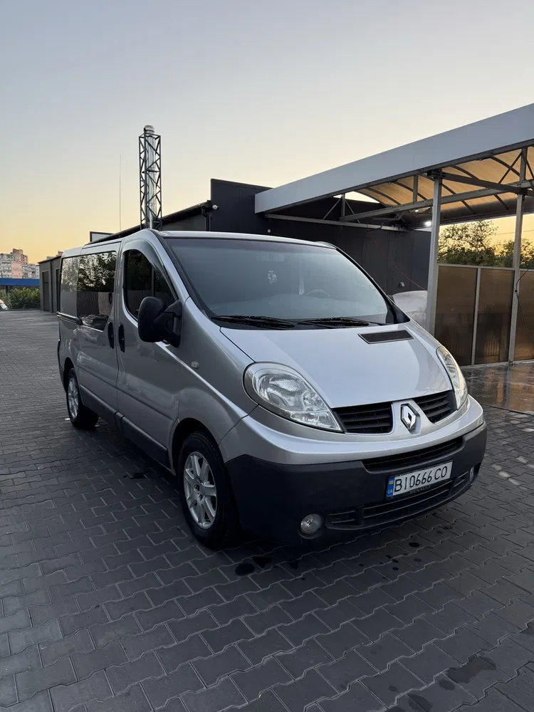 Фото 2011 Renault Trafic