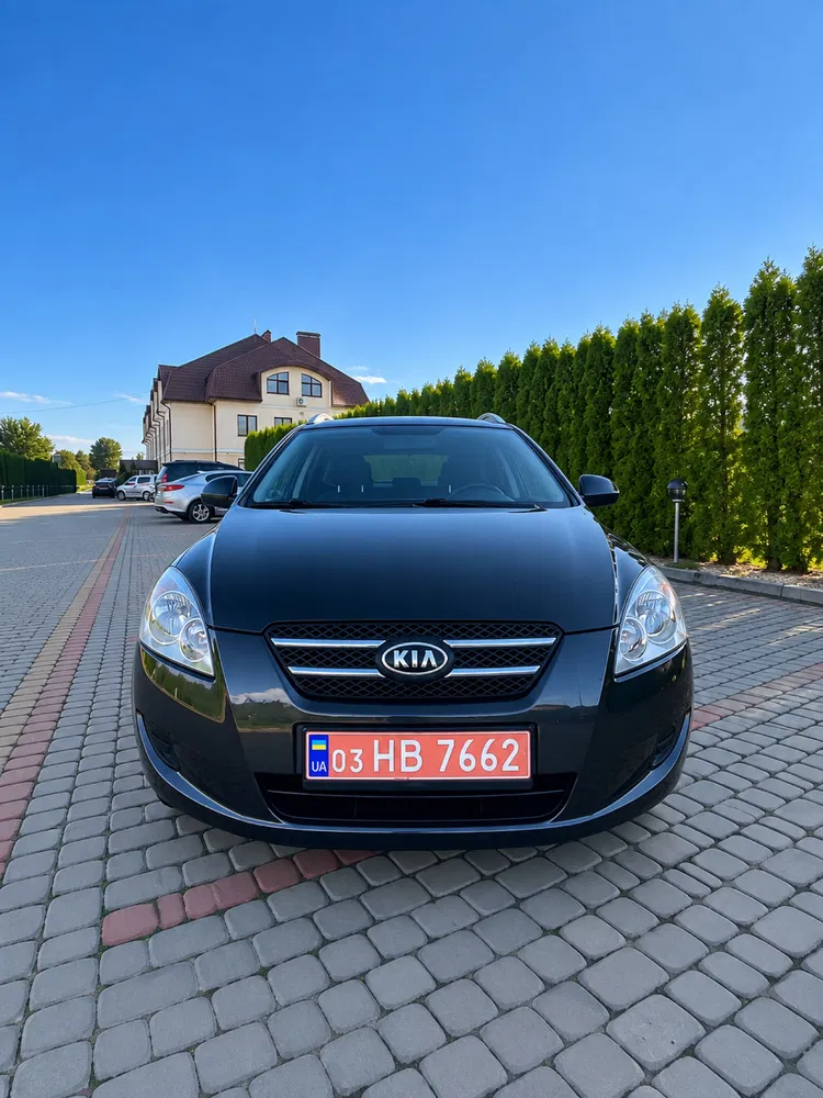 Фото 2008 Kia Cee'd