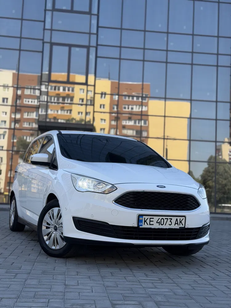 Фото 2019 Ford Grand C-Max