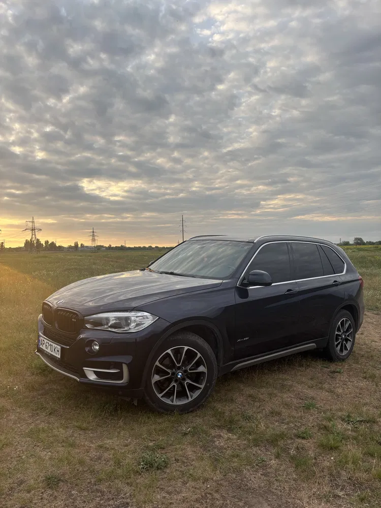 Фото 2017 BMW X5