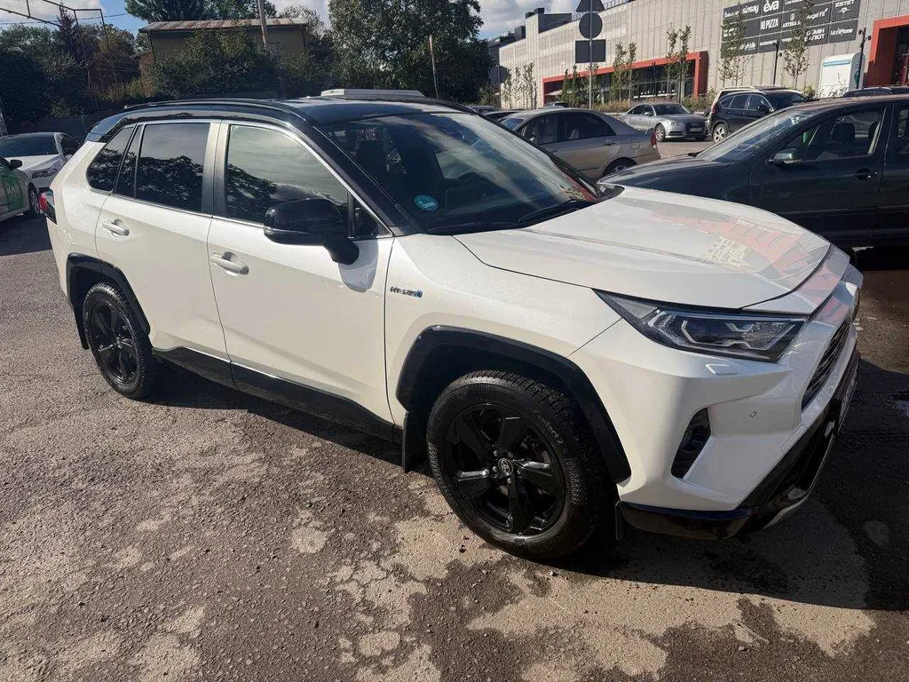 Фото 2020 Toyota RAV 4