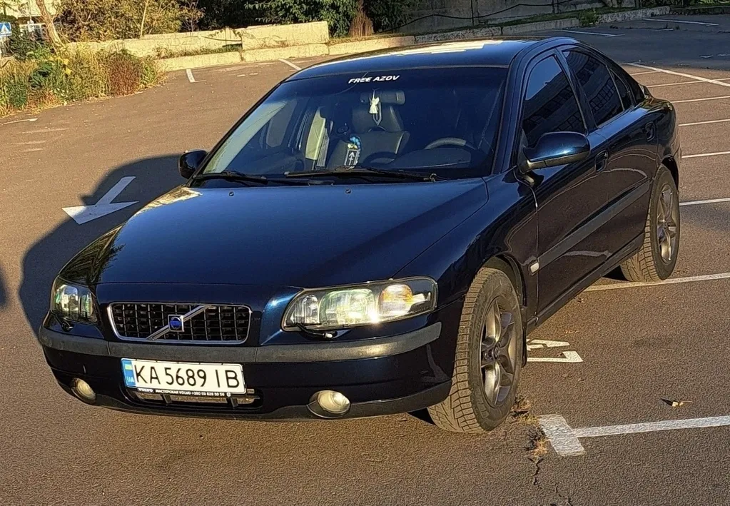 Фото 2000 Volvo S60