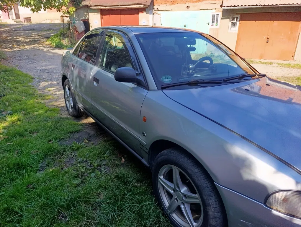 Фото 1995 Audi 90