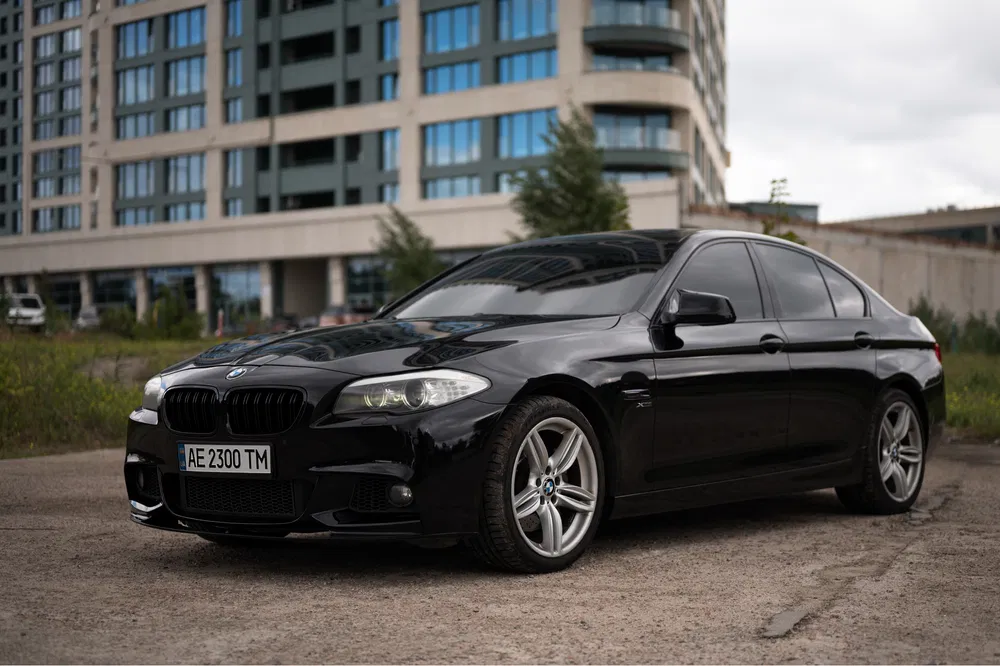 Фото 2011 BMW 5 серія