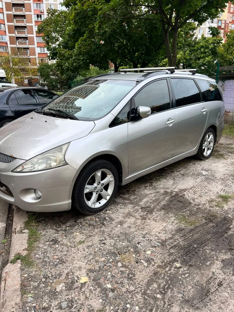 Фото 2008 Mitsubishi Grandis