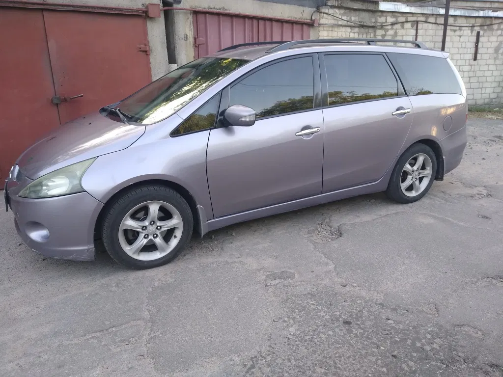 Фото 2006 Mitsubishi Grandis