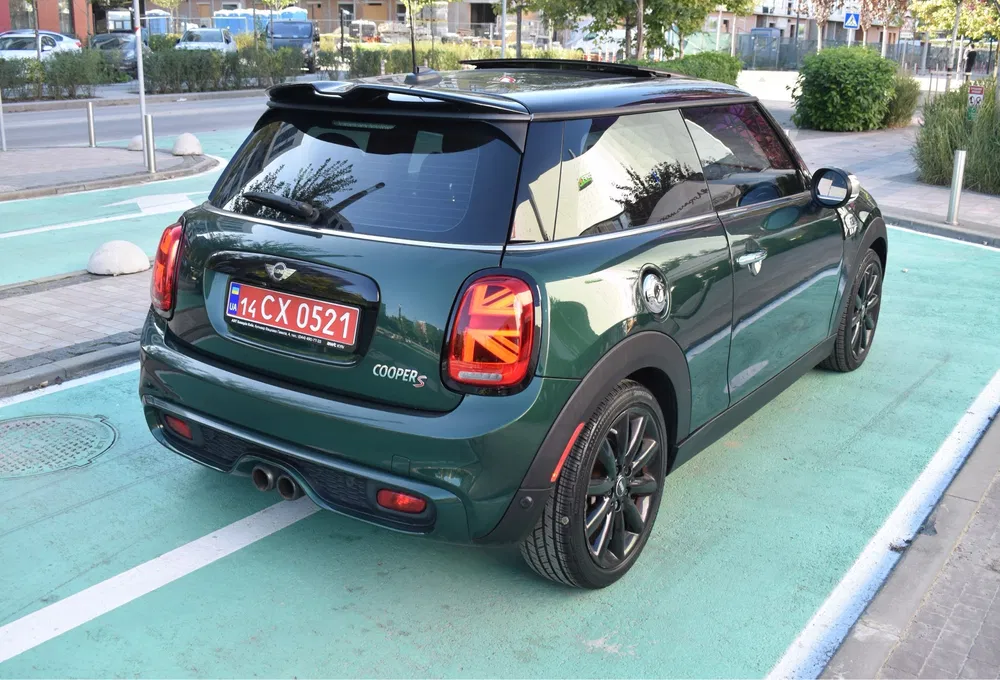 Фото 2015 MINI Cooper S