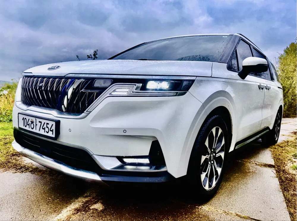 Фото 2021 Kia Carnival