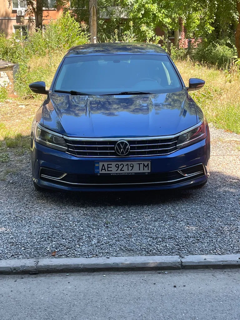 Фото 2017 Volkswagen Passat Sedan