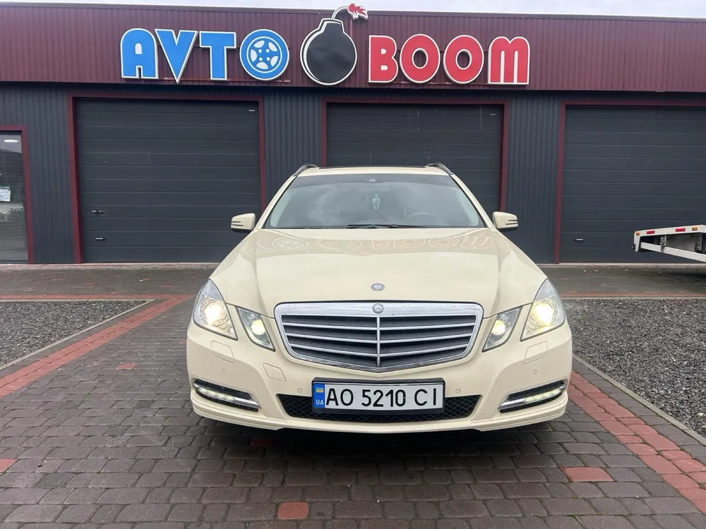 Фото 2011 Mercedes-Benz E серия