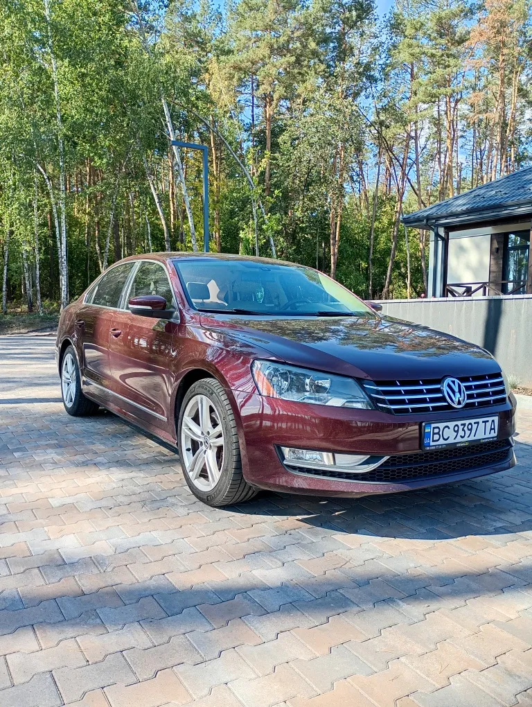 Фото 2012 Volkswagen Passat Sedan