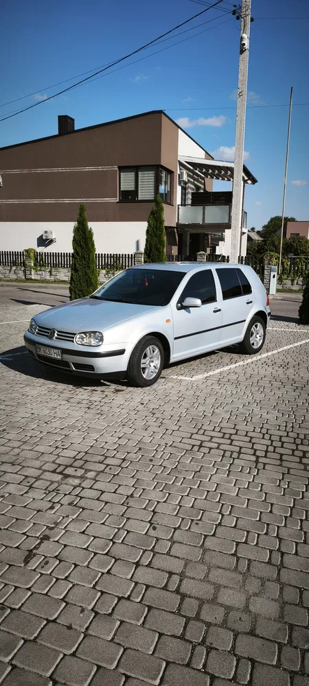 Фото 1999 Volkswagen Golf