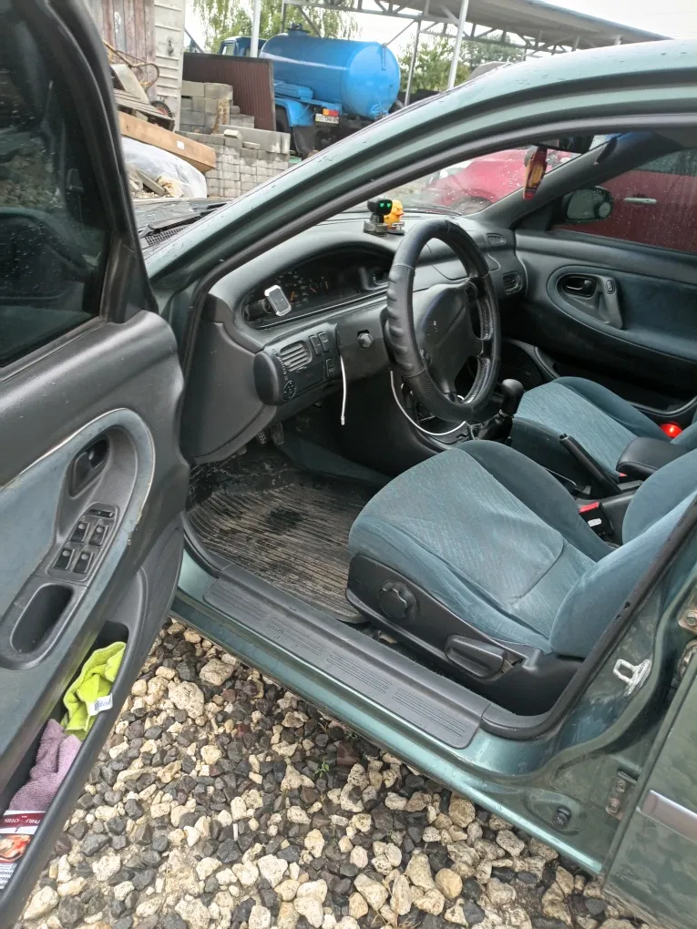 Фото 1998 Mazda 626