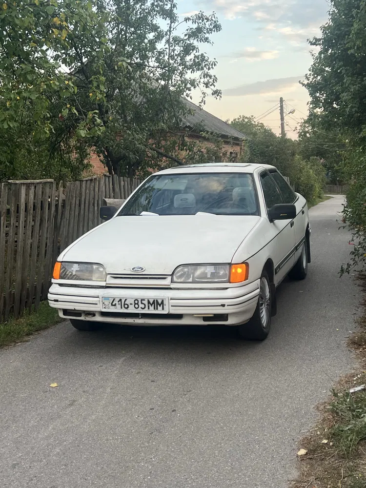 Фото 1985 Ford Scorpio