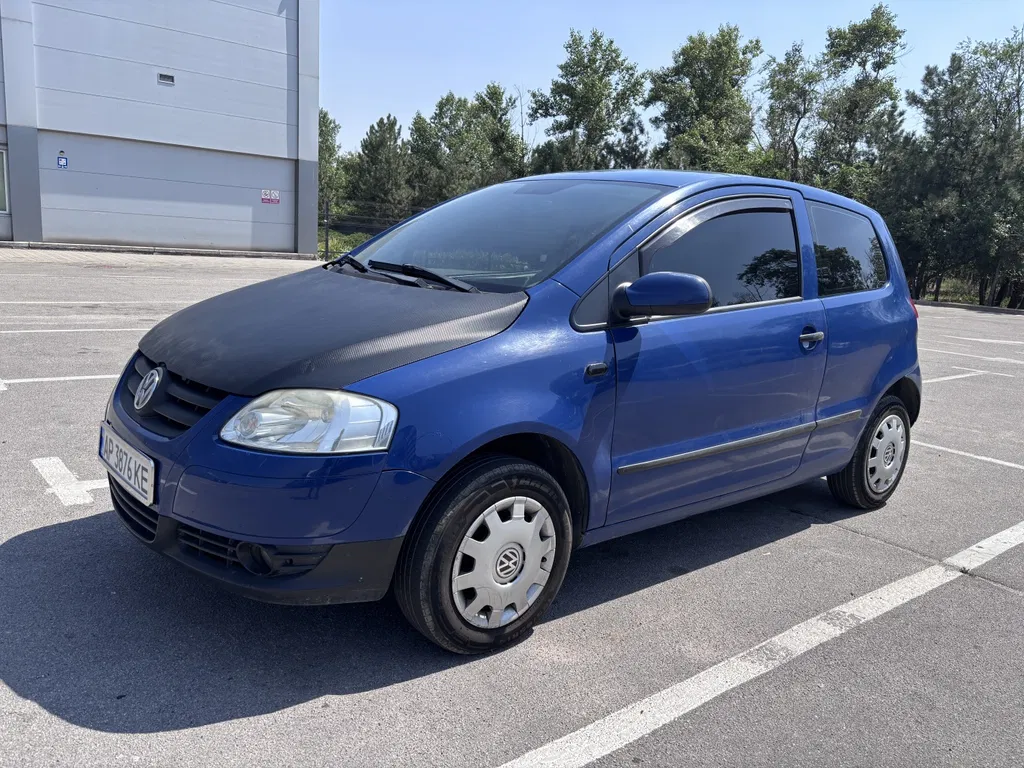 Фото 2005 Volkswagen Fox