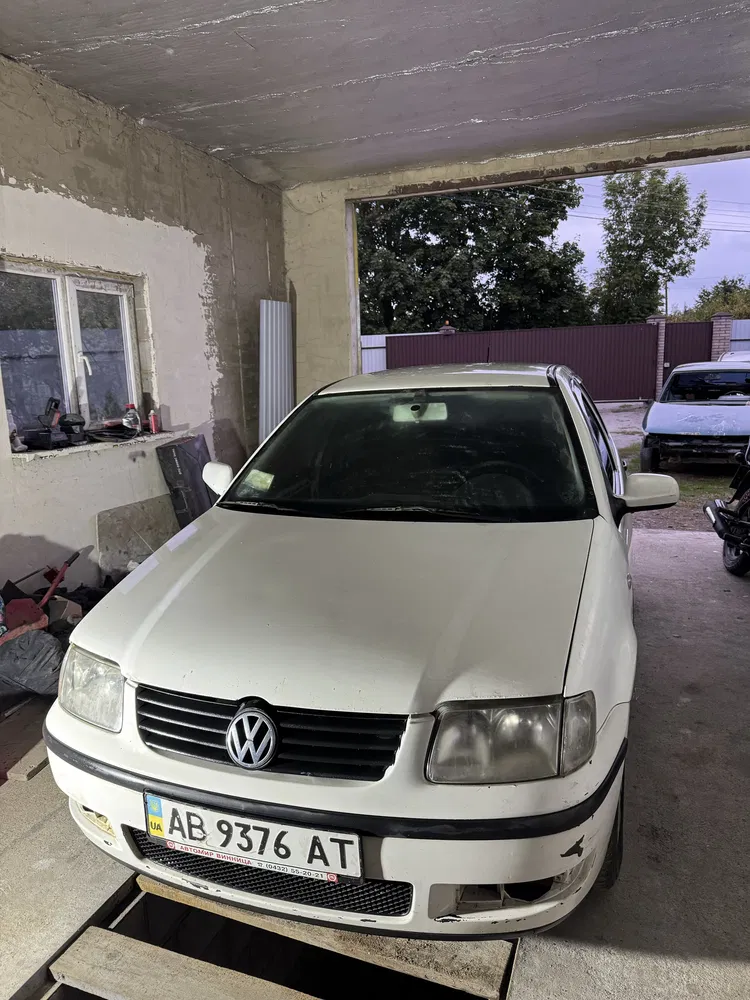 Фото 2001 Volkswagen Polo