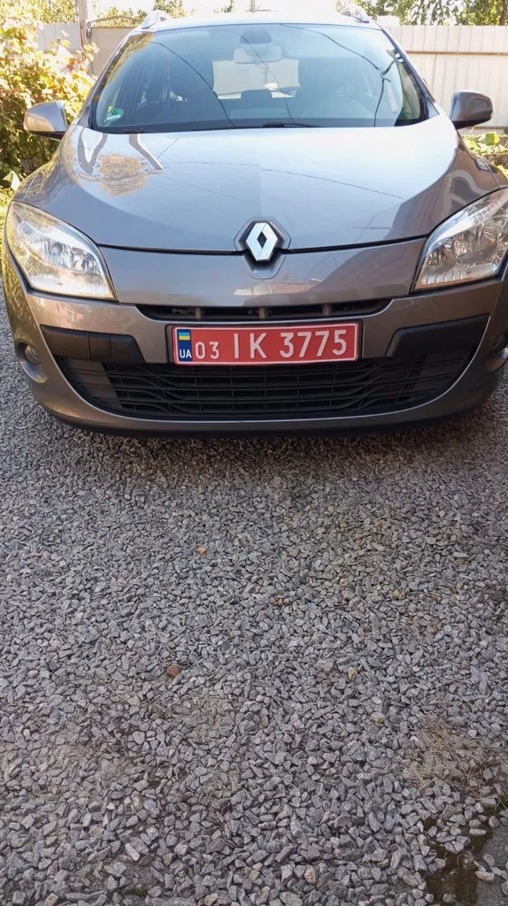 Фото 2010 Renault Megane