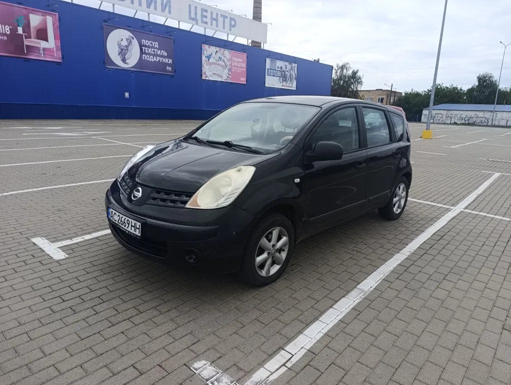 Фото 2008 Nissan Note