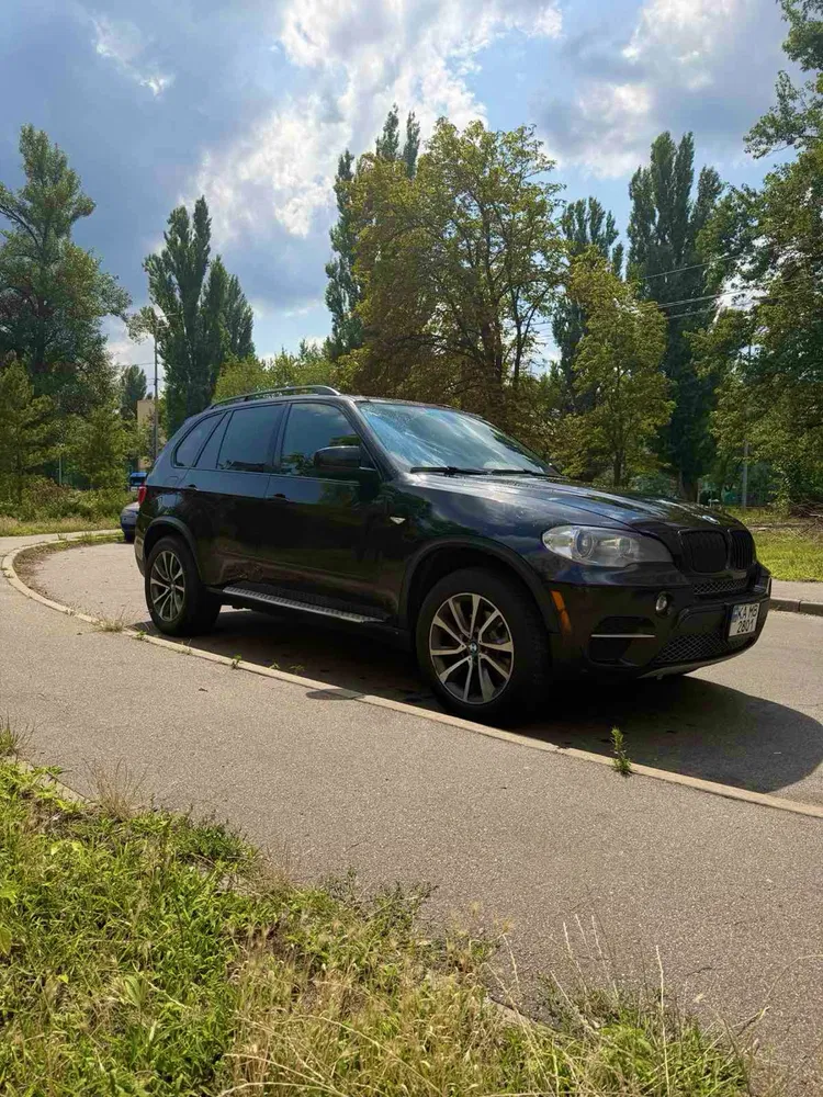 Фото 2011 BMW X5