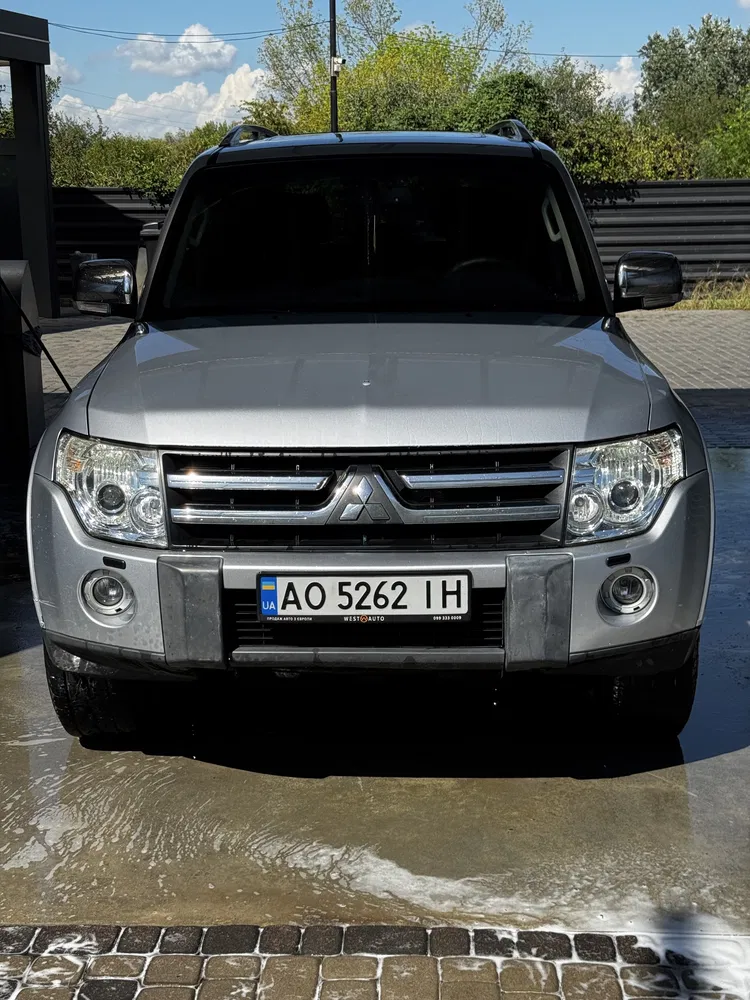 Фото 2008 Mitsubishi Pajero