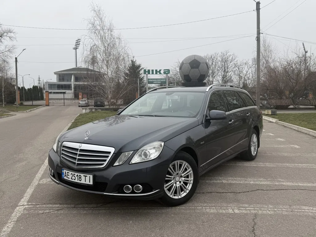 Фото 2010 Mercedes-Benz E серия