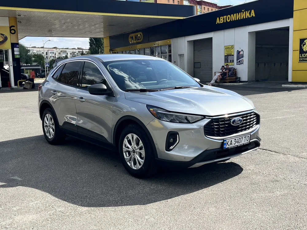 Фото 2023 Ford Escape