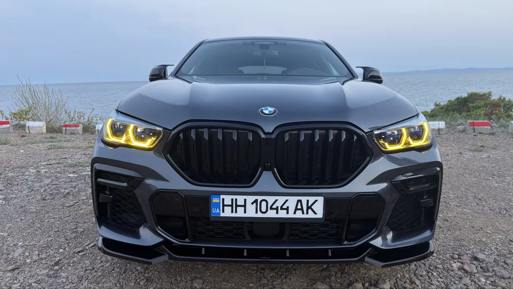 Фото 2022 BMW X6