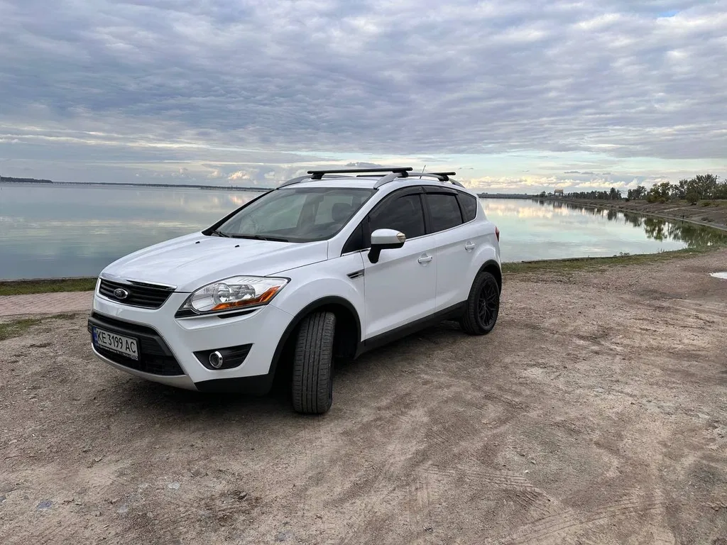 Фото 2011 Ford Kuga
