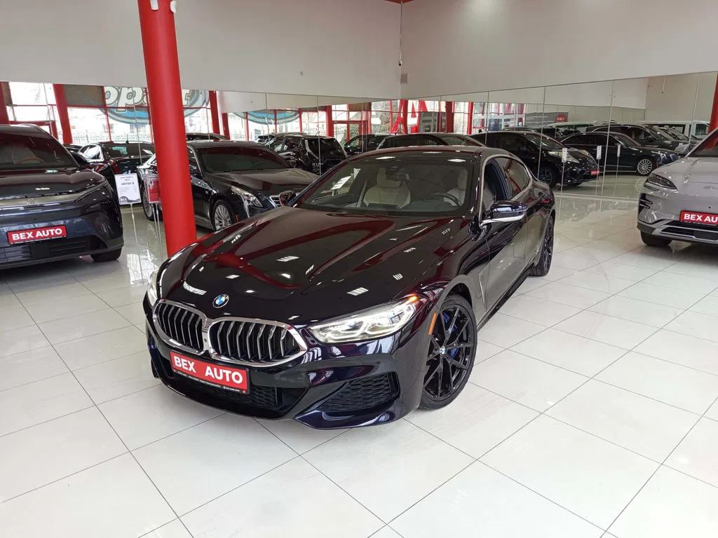 Фото 2020 BMW 8 серія