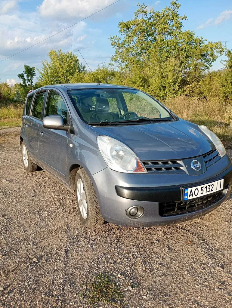 Фото 2007 Nissan Note