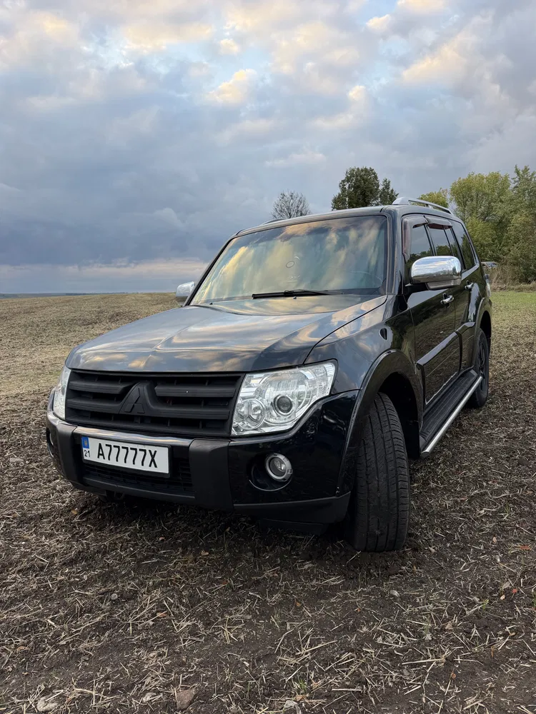 Фото 2008 Mitsubishi Pajero