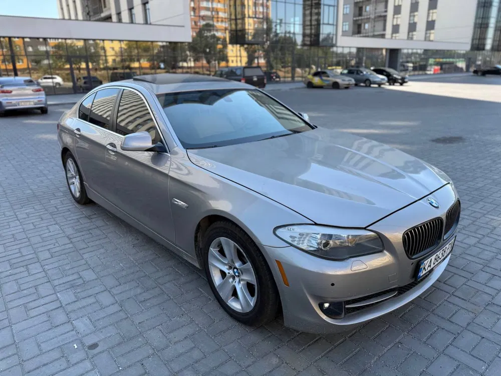 Фото 2012 BMW 5 серія