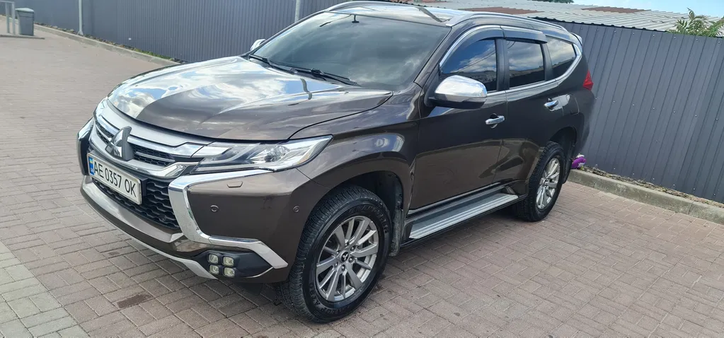 Фото 2019 Mitsubishi Pajero Sport