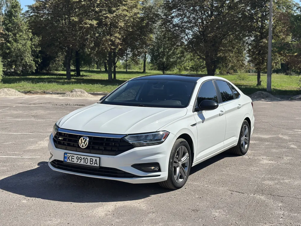Фото 2019 Volkswagen Jetta