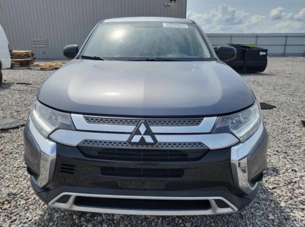 Фото 2019 Mitsubishi Outlander