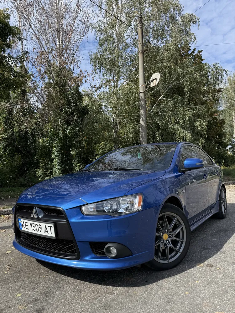 Фото 2017 Mitsubishi Lancer