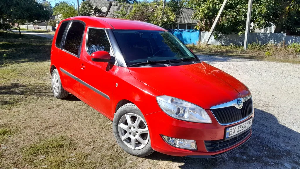 Фото 2011 Skoda Roomster
