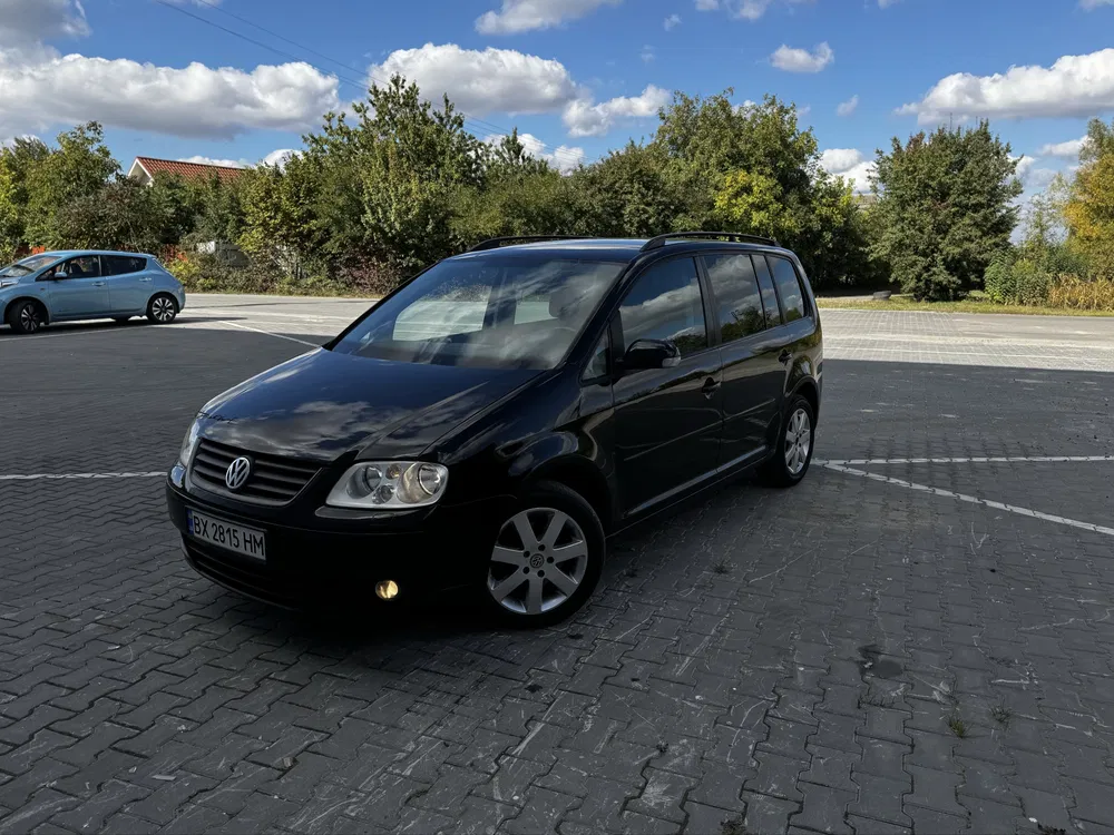 Фото 2005 Volkswagen Touran