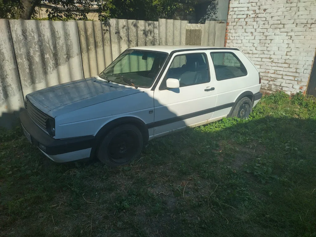 Фото 1985 Volkswagen Golf