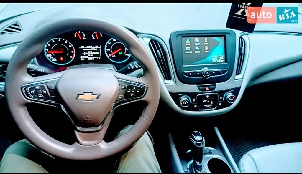 Фото 2016 Chevrolet Malibu