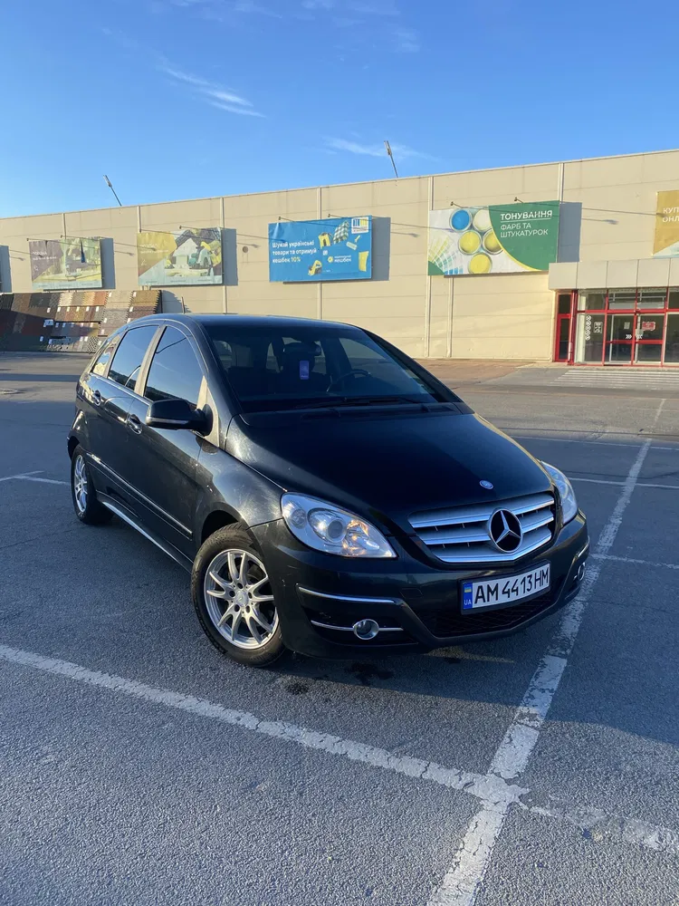 Фото 2010 Mercedes-Benz B серия