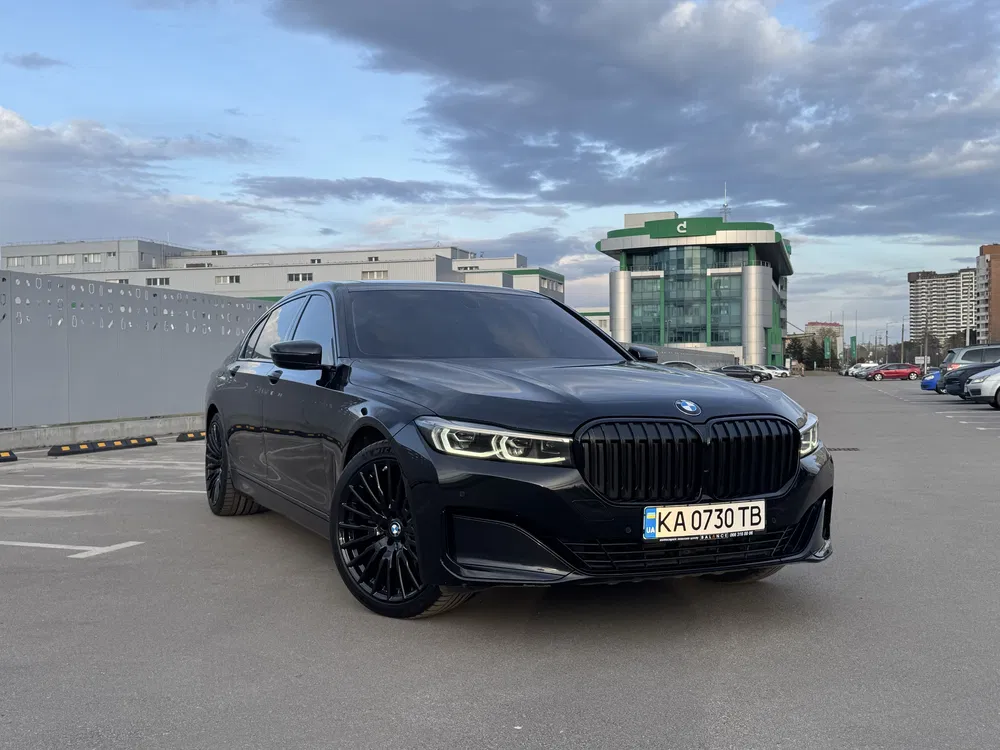 Фото 2019 BMW 7 серія