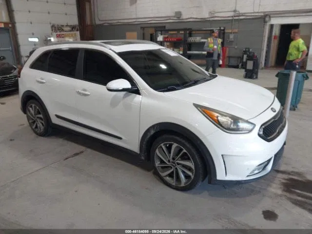 Фото 2017 Kia Niro
