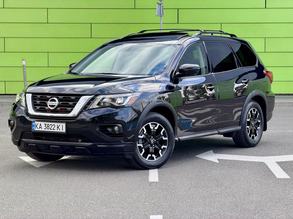 Фото 2020 Nissan Pathfinder