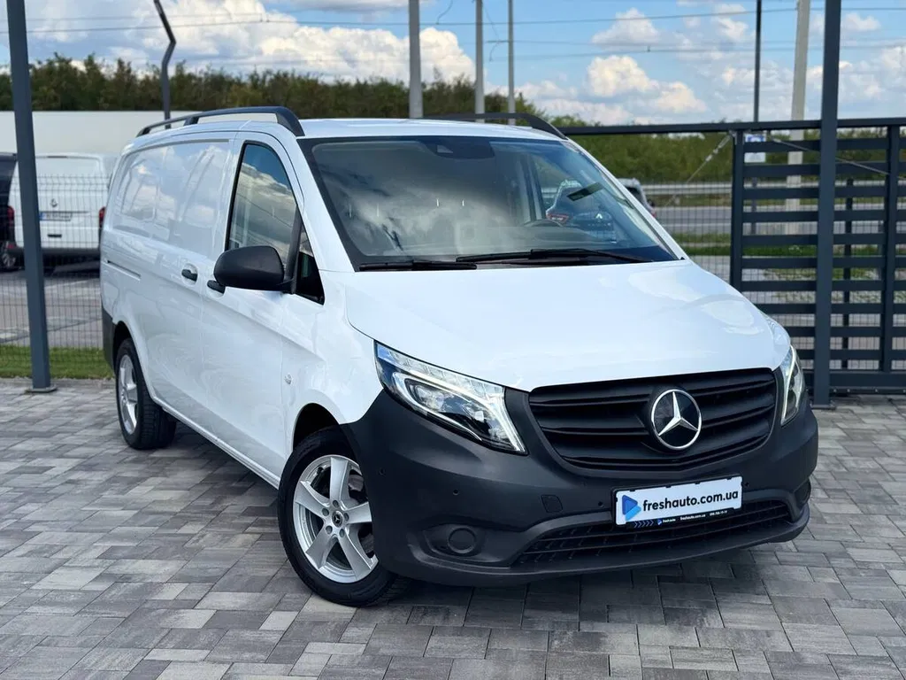 Фото 2022 Mercedes-Benz Vito