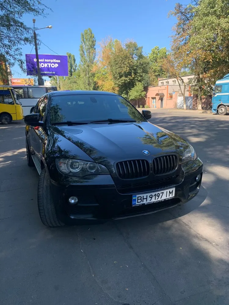 Фото 2013 BMW X6