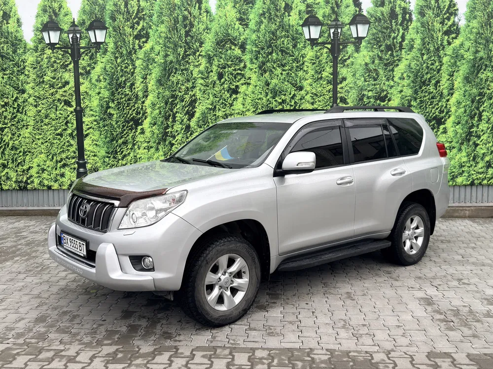 Фото 2010 Toyota Land Cruiser Prado 150