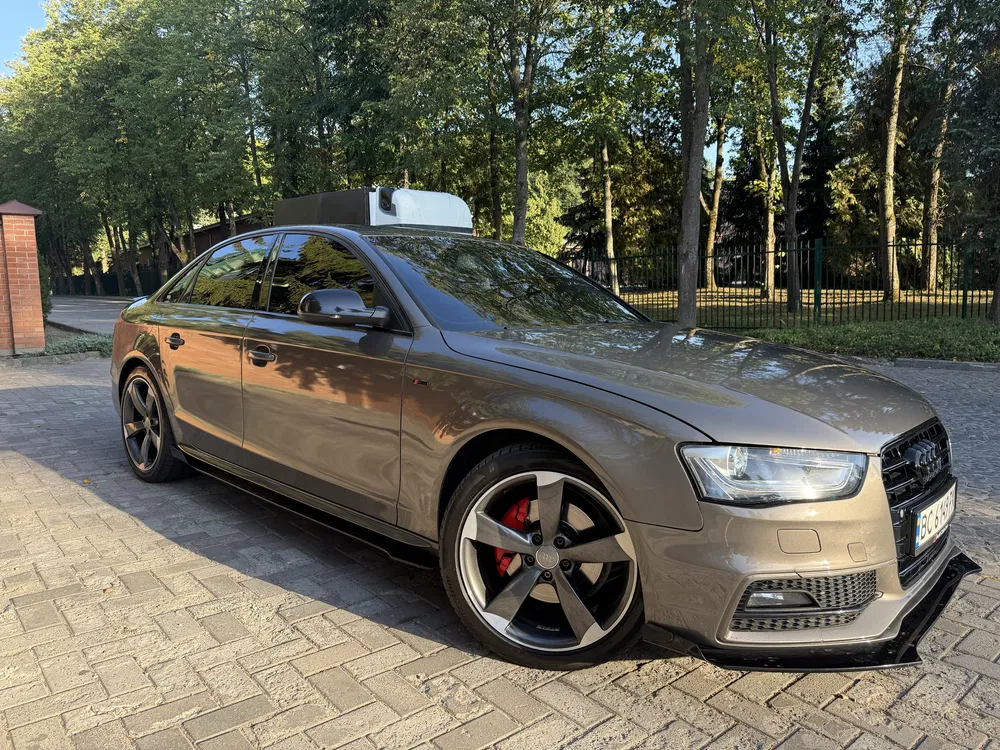 Фото 2013 Audi A4