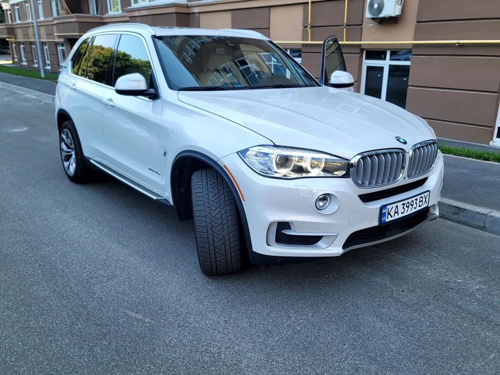 Фото 2017 BMW X5